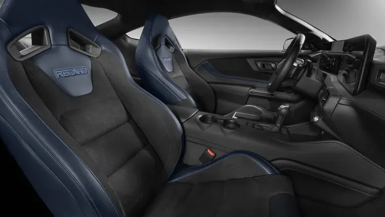 ford-mustang-2